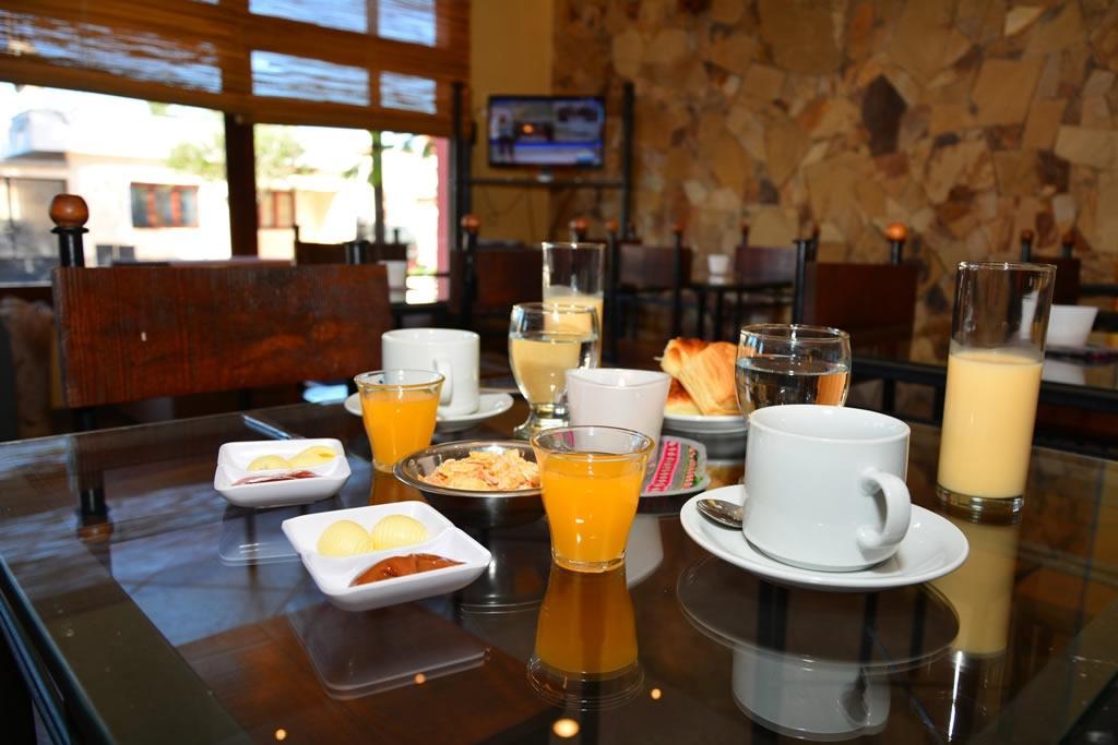Hotel Del Pilar Salta Bagian luar foto